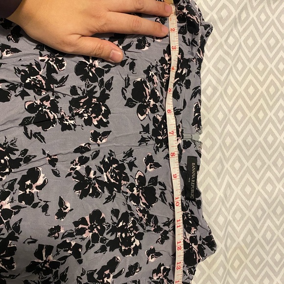 Banana republic blouse Size 10 (but fits smaller) - Picture 4 of 7